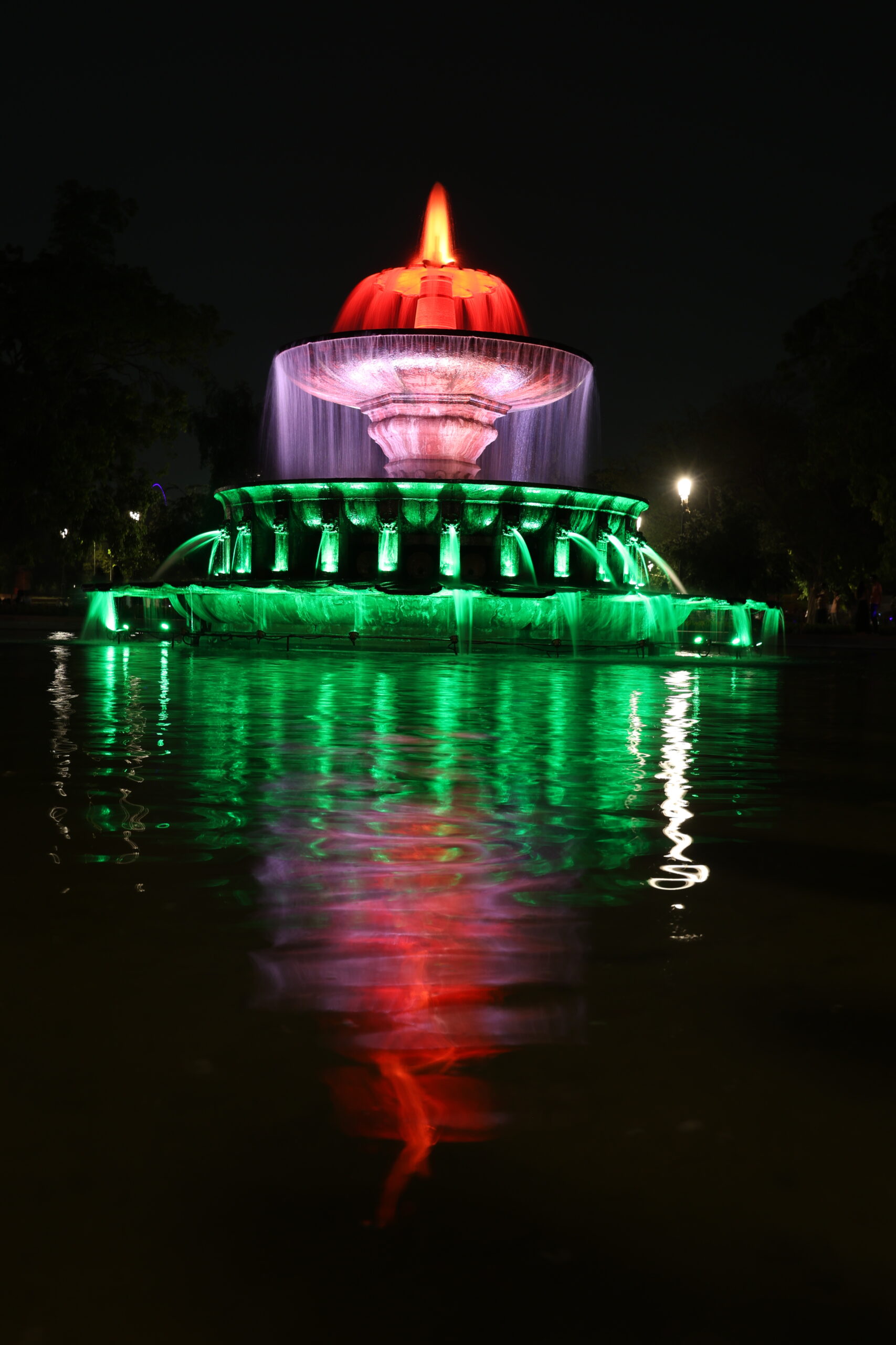Outdoor Romantic Couple Shootst